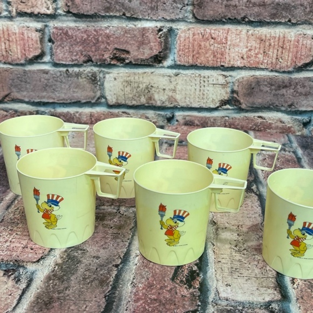 Vintage 1984 set of 6 plastic Olympiad Los Angeles cups mugs
